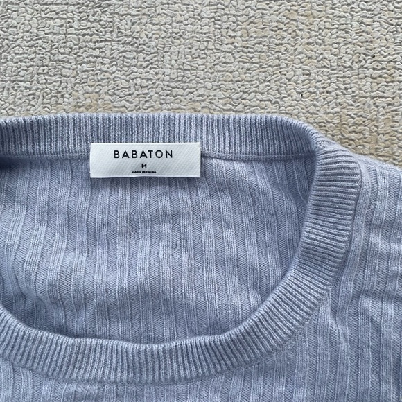 Aritzia Babaton Cropped Blue Sweater Size Medium - Picture 4 of 4